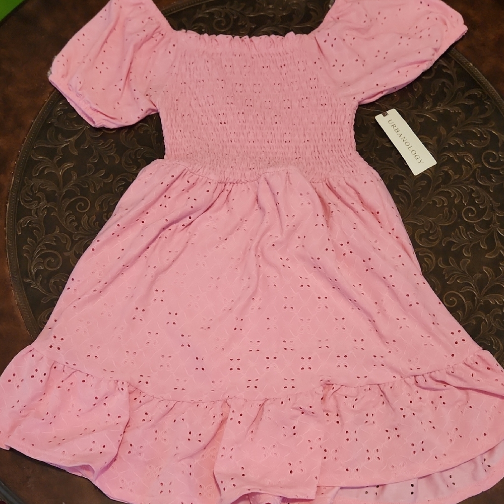 Urbanology Pink Eyelet  Top Sz SM